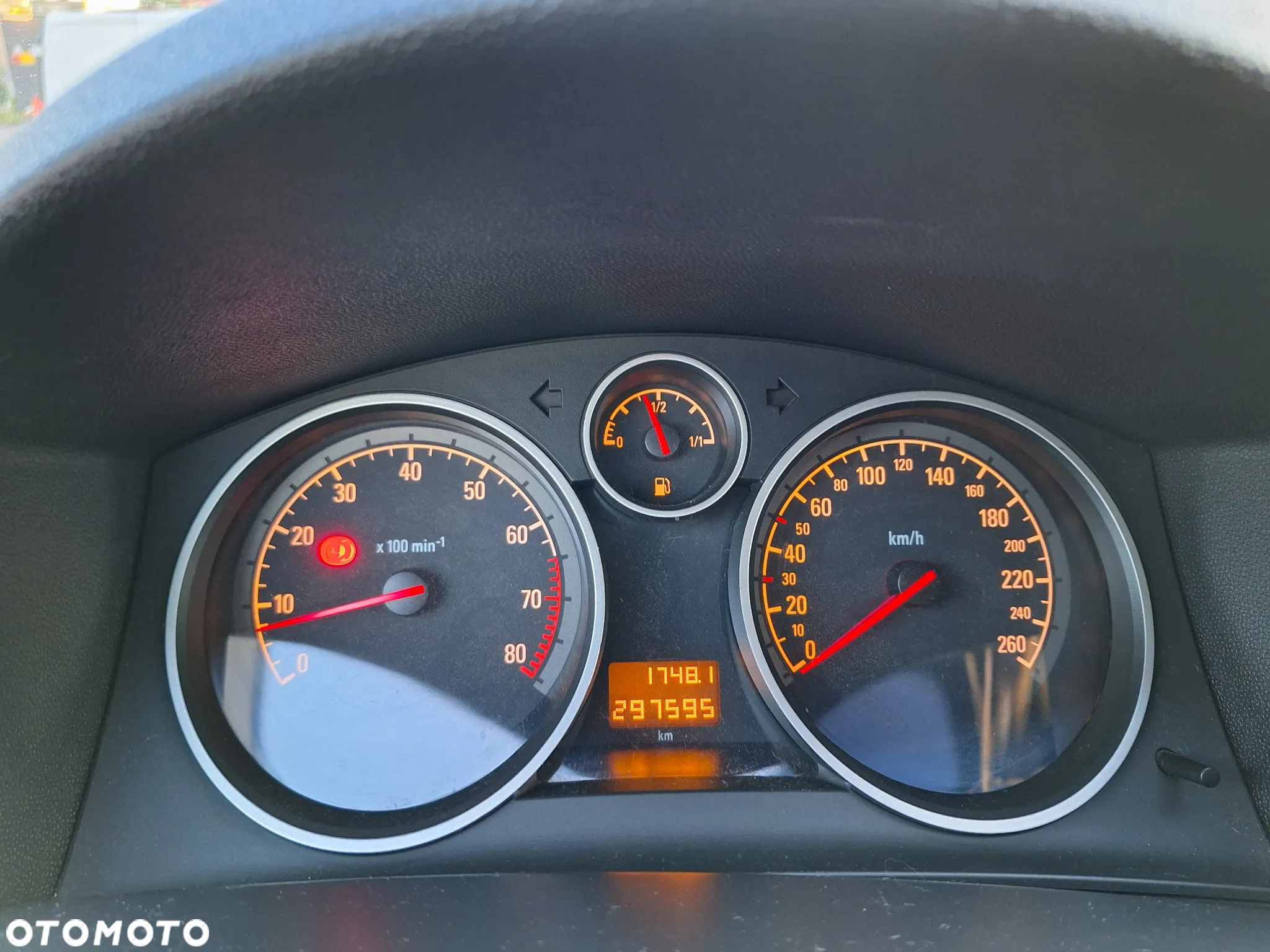 Opel Astra GTC 1.4 - 4
