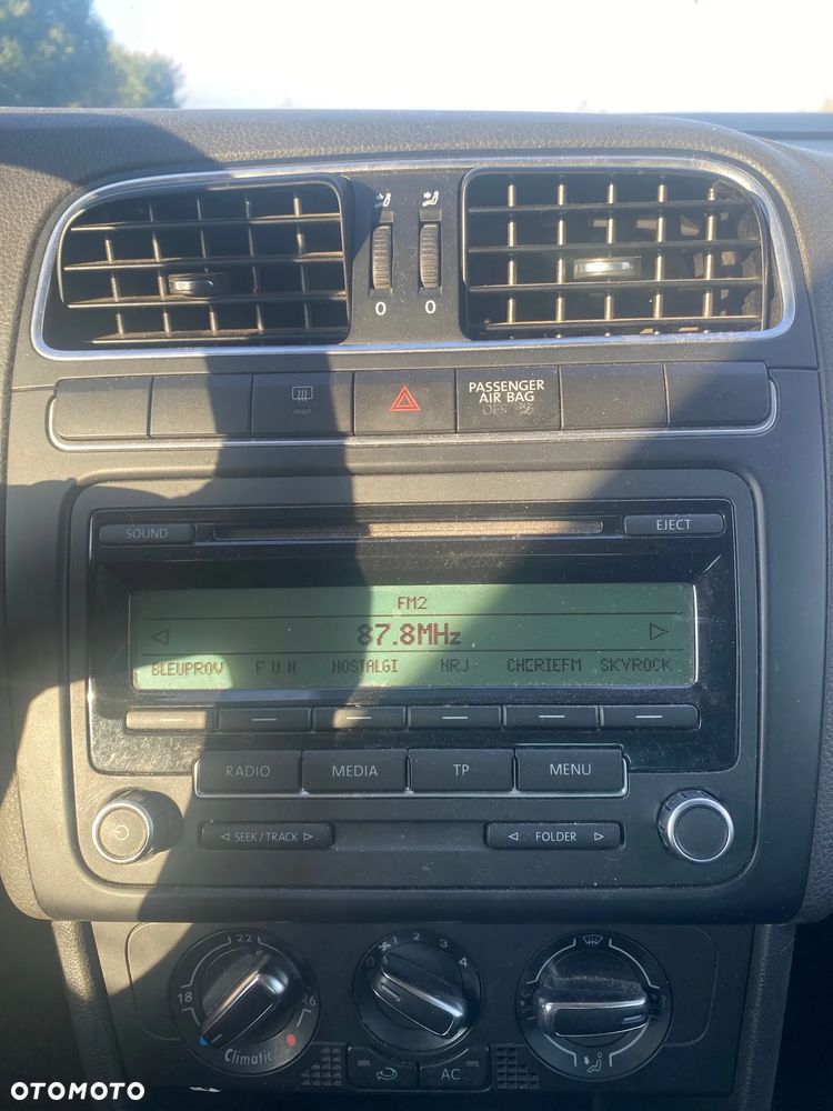 Volkswagen Polo - 8