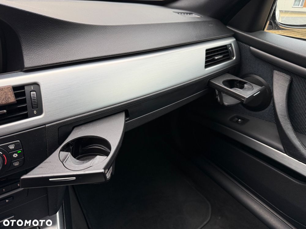 BMW Seria 3 320d DPF - 19