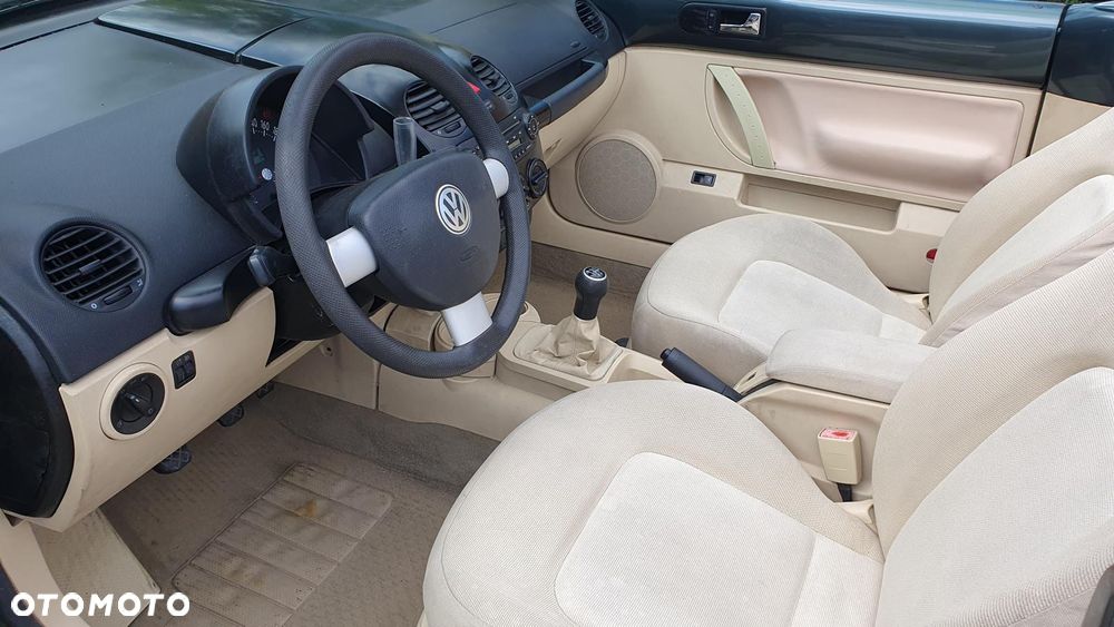 Volkswagen New Beetle Cabriolet 1.6 Freestyle - 6