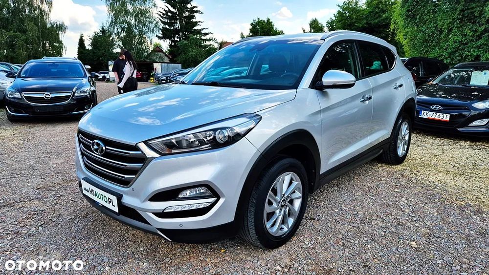 Hyundai Tucson 1.6 GDI BlueDrive GO 2WD - 24