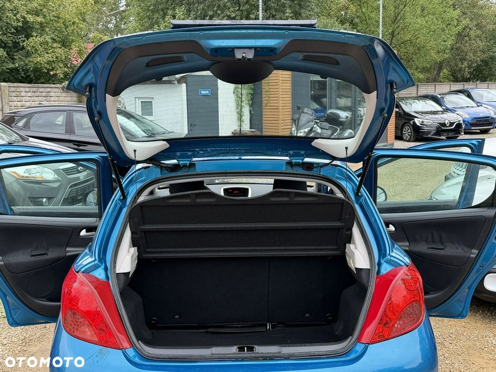 Peugeot 207 - 22