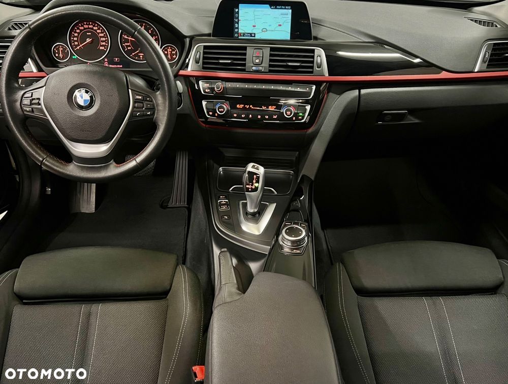 BMW Seria 3 318i Sport Line - 25