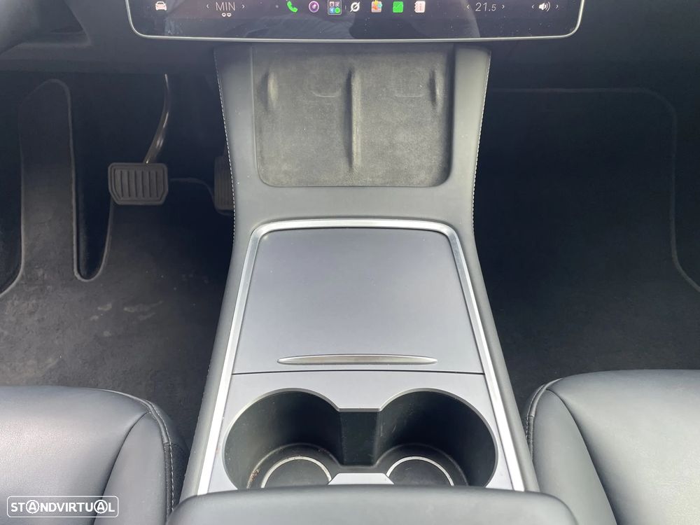 Tesla Model Y RWD - 32