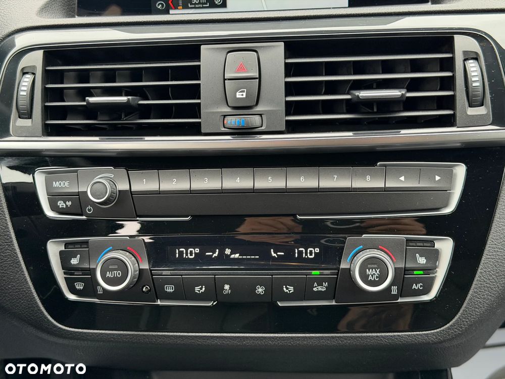 BMW Seria 1 118i - 12