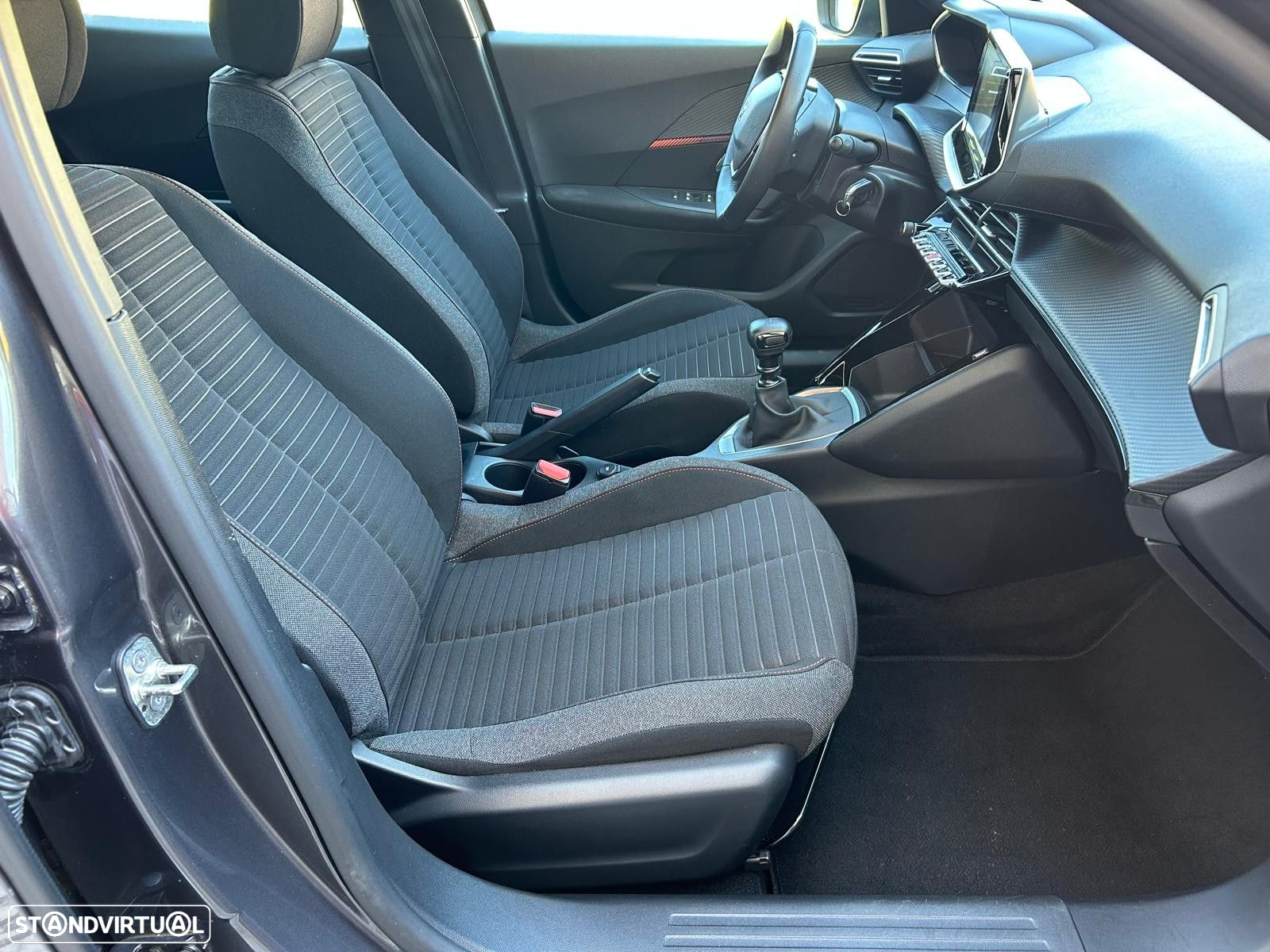Peugeot 2008 1.2 PureTech Active Pack - 22