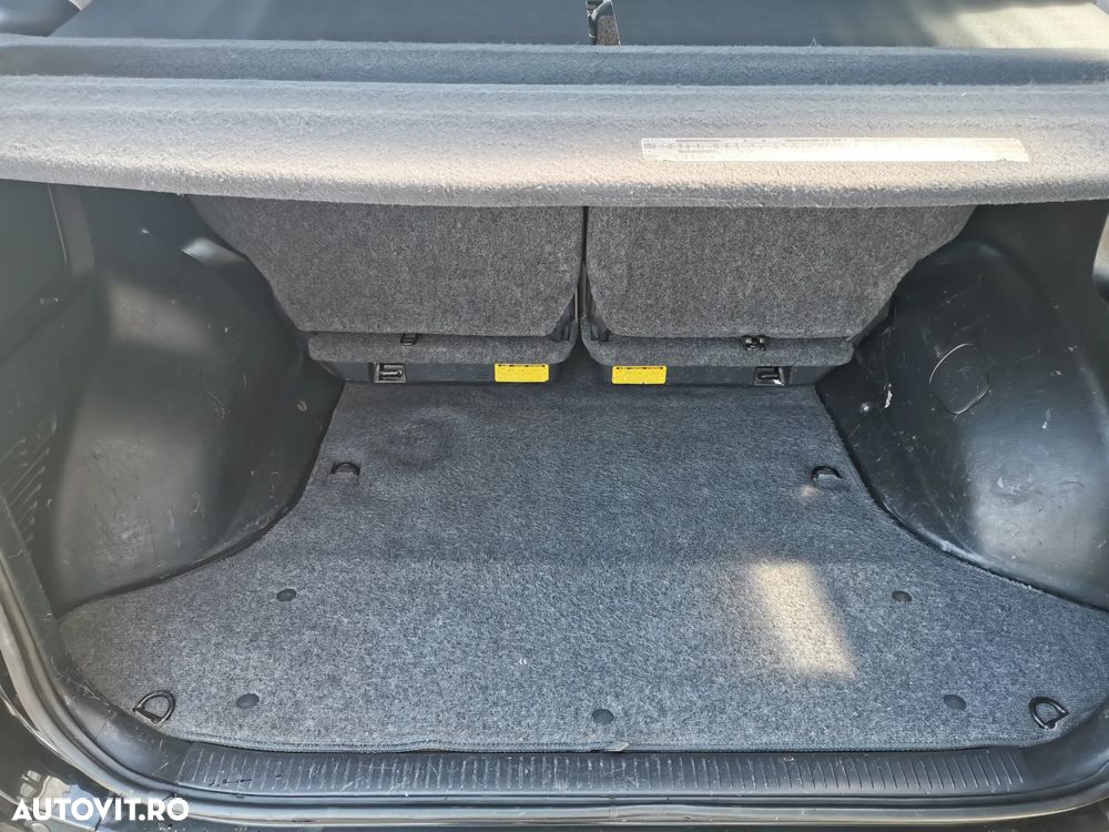 Toyota RAV4 D-4D 4x4 Executive - 9