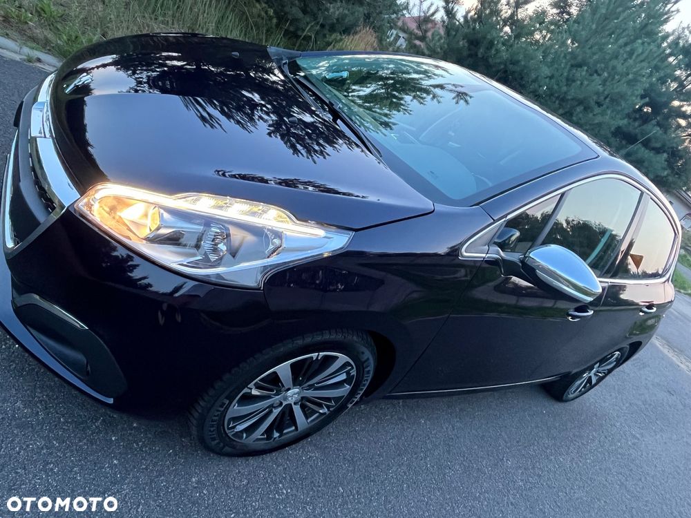 Peugeot 208 - 3