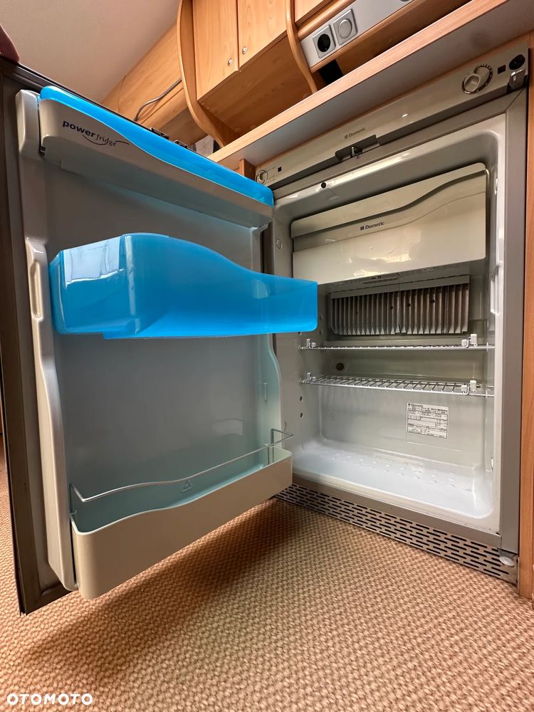 Burstner 720 TK VENTANA z napędem i łóżkami piętrowymi - 8 os. - 22