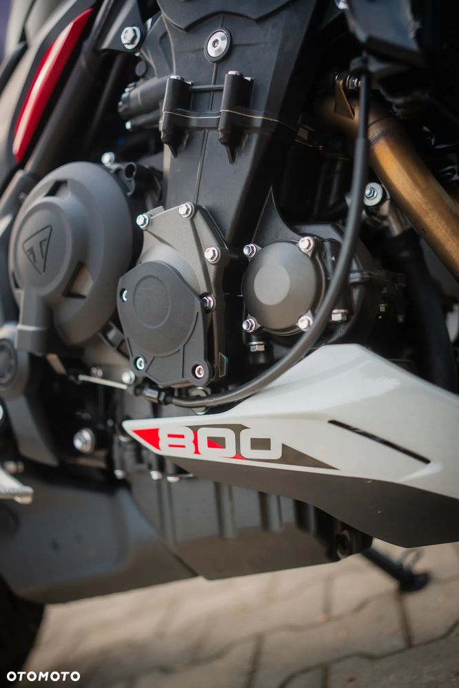 Triumph Trident - 3