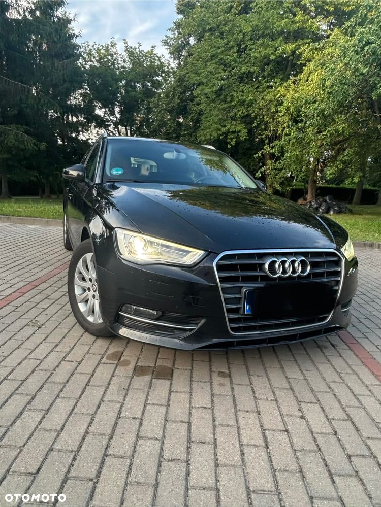 Audi A3 Sportback 1.6 TDI Attraction - 3