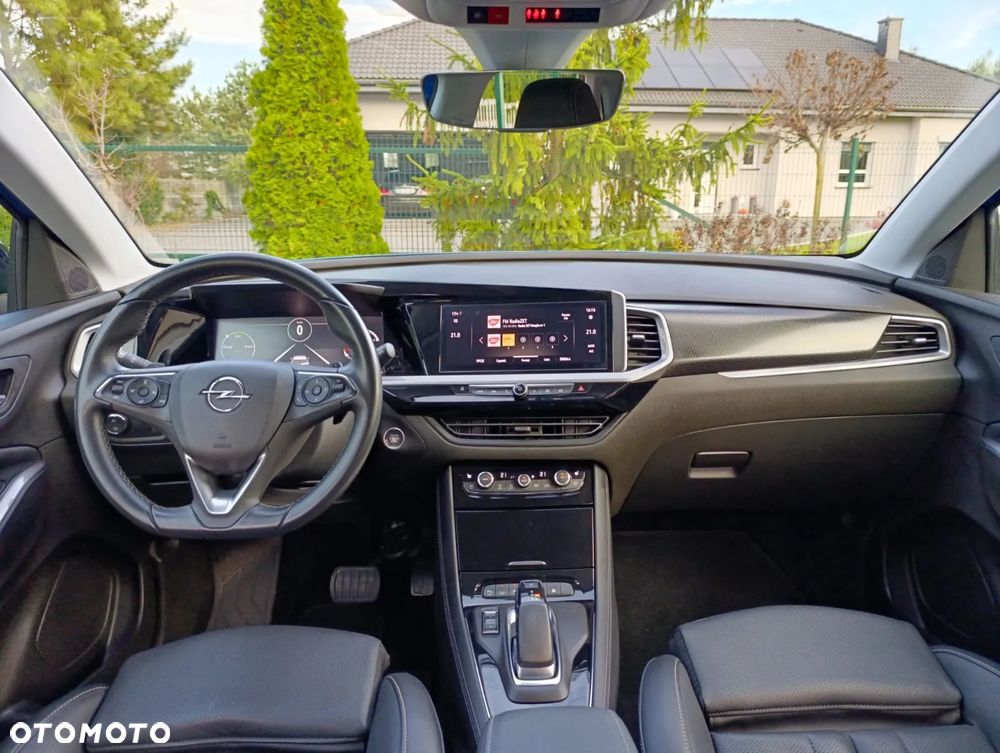 Opel Grandland 1.6 T PHEV Business Elegance - 25