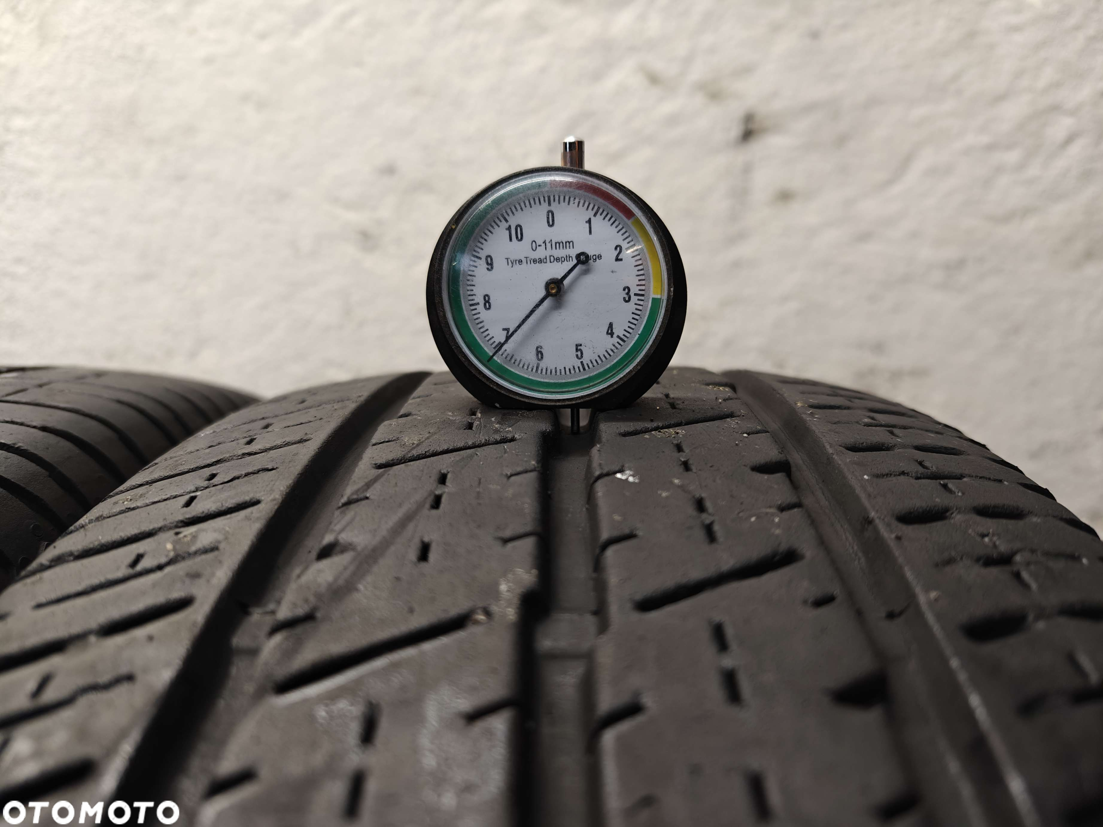 4x 215/65R15C opony zimowe Continental 8,3mm (N041) - 3