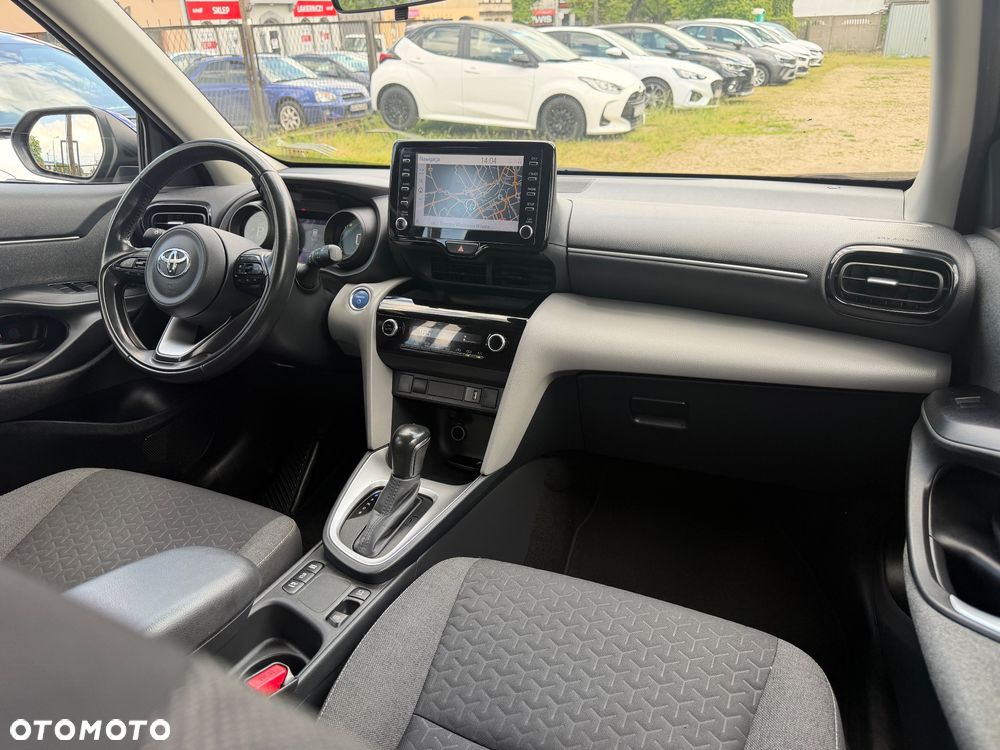 Toyota Yaris Cross - 19