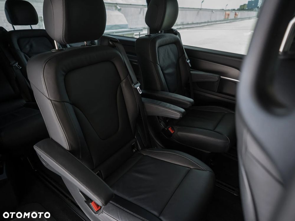 Mercedes-Benz Klasa V 300 d 4-Matic Exclusive 9G-Tronic (d³ugi) - 28