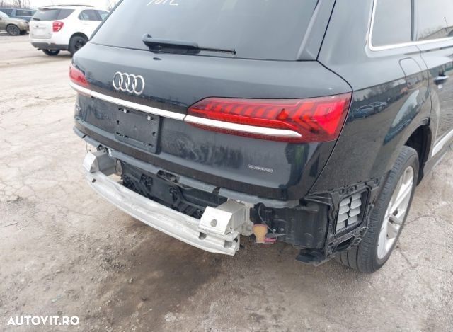 Audi Q7 3.0 TFSI Quattro Tiptronic - 5