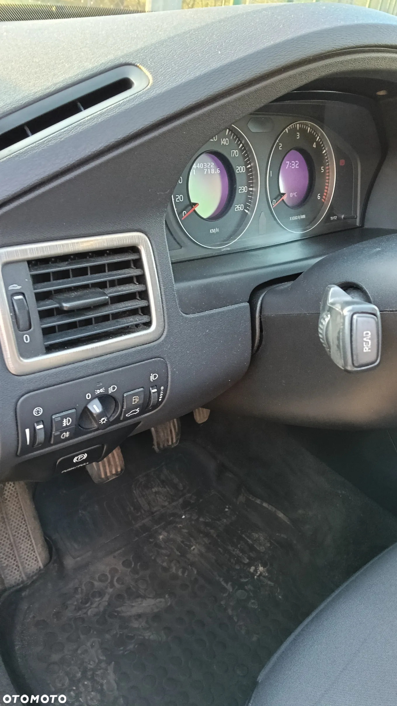 Volvo V70 2.0D Momentum - 13