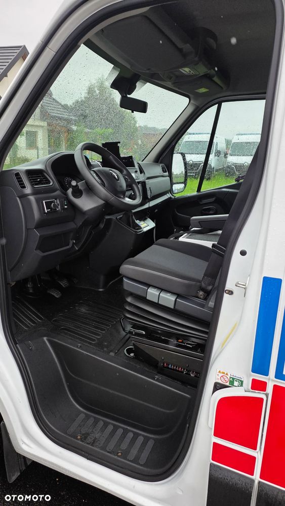 Renault Master Ambulans karetka gwarancja - 13
