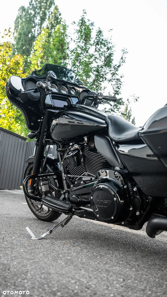 Harley-Davidson Touring Street Glide - 14