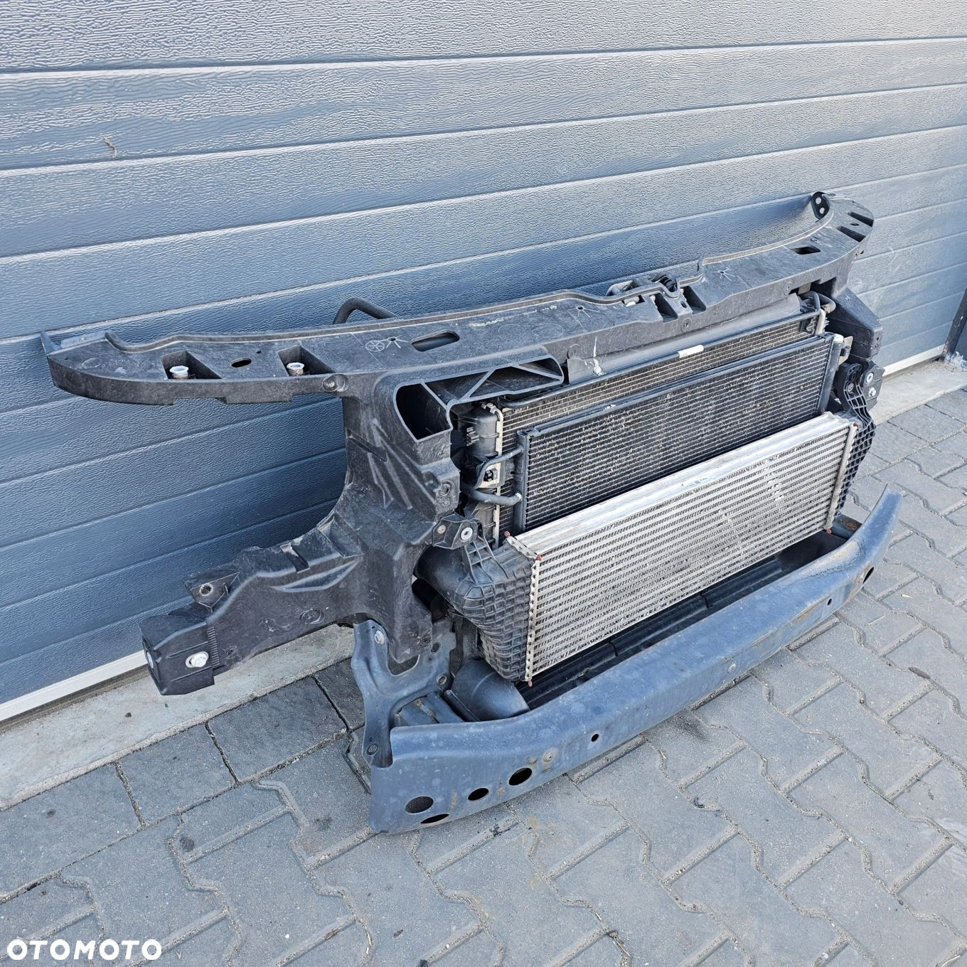 VW T5 LIFT 2.0 BiTDI pas wzmocnienie belka chłodnica wentylator przód - 3