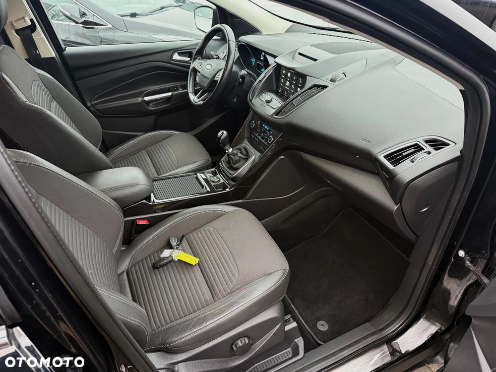 Ford Kuga 2.0 TDCi 4x2 Titanium - 13