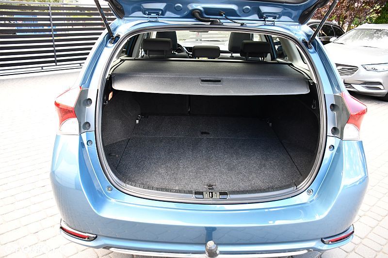 Toyota Auris 1.8 HSD Prestige - 25