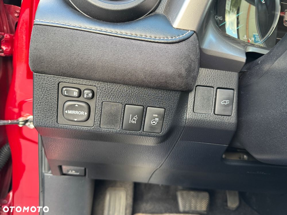 Toyota RAV4 Hybrid Premium 4x4 - 8