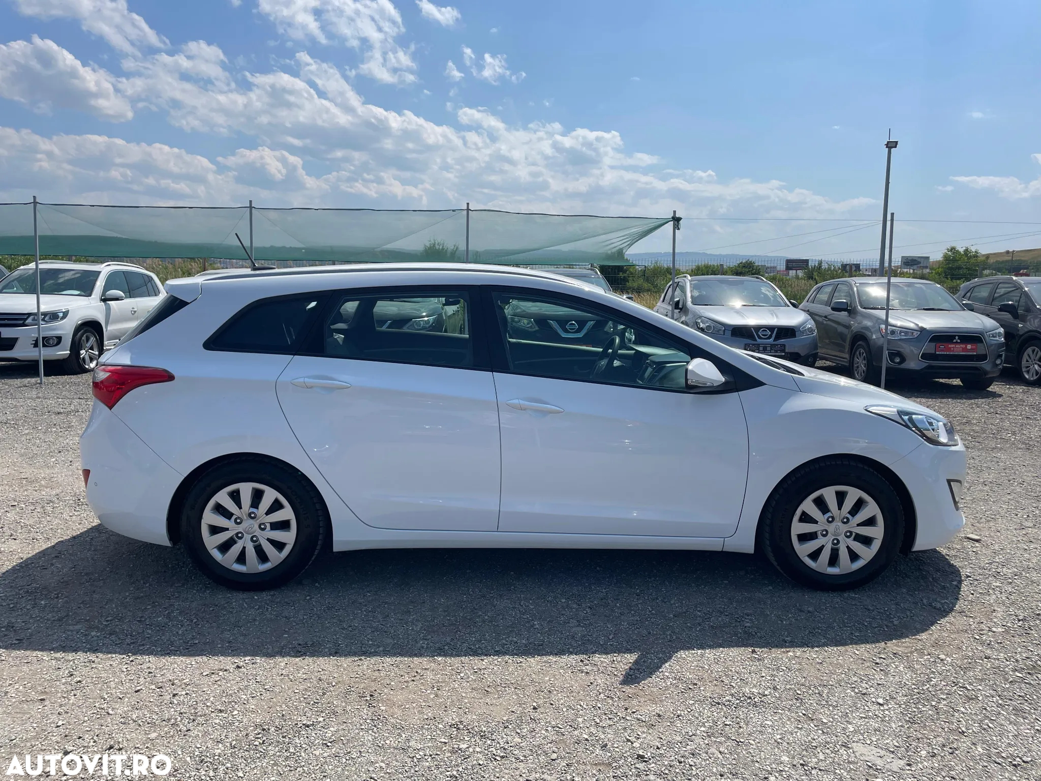 Hyundai i30 blue Kombi 1.6 CRDi Passion - 6