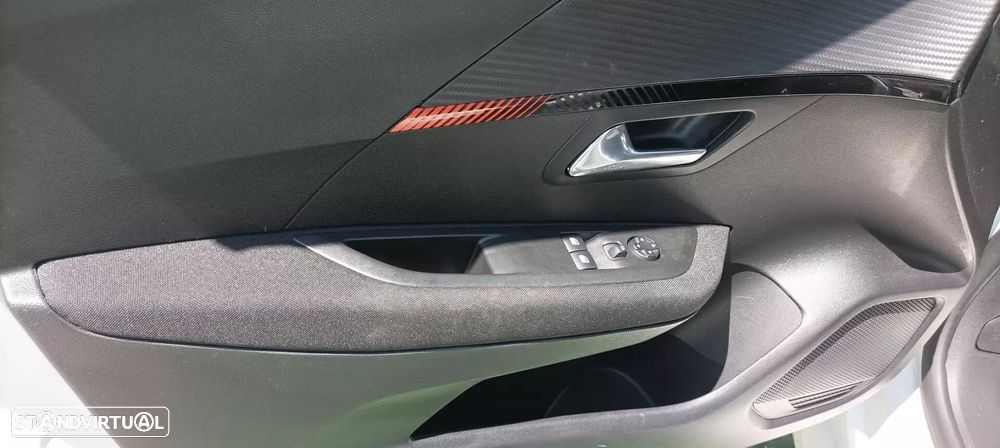 Peugeot e-208 Active Pack - 21