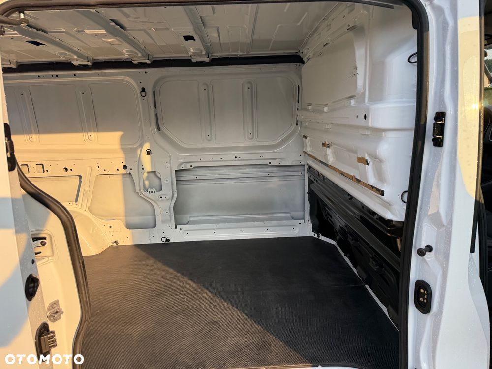Renault Trafic - 9