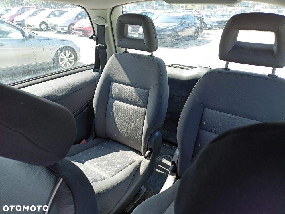 Volkswagen Sharan - 15