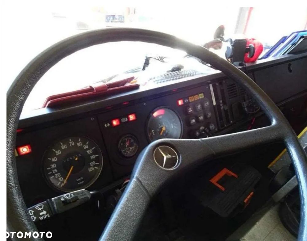 Mercedes-Benz 709 - 3