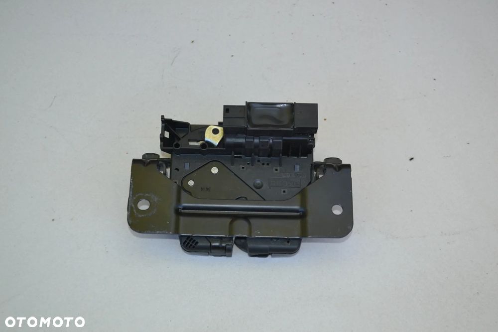 BMW 5 F10 F11 X3 ZAMEK KLAPY BAGAŻNIKA ORYGINAŁ 912935