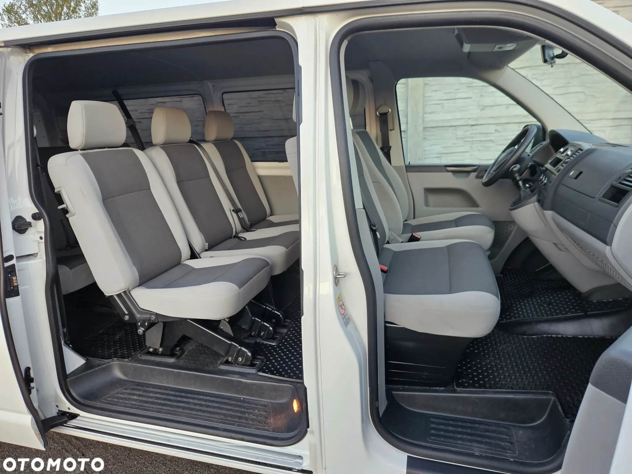 Volkswagen Transporter - 18