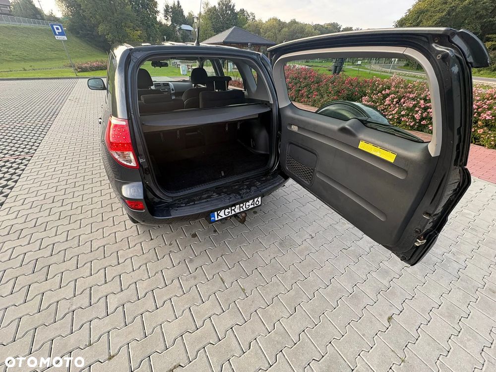 Toyota RAV4 2.2 D-4D 4x4 Team - 12