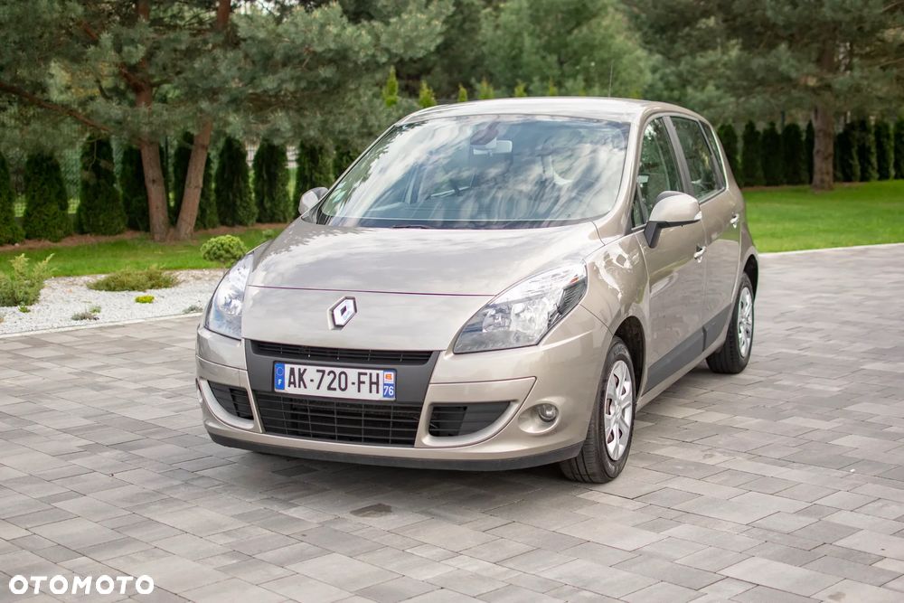 Renault Scenic - 31