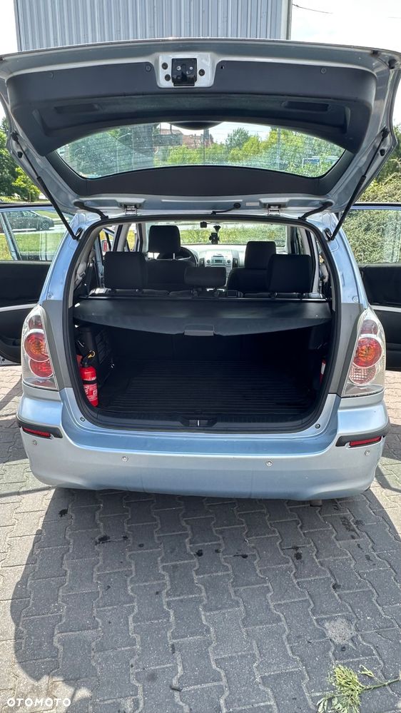Toyota Corolla Verso 2.0 D-4D Prestige 7os - 5