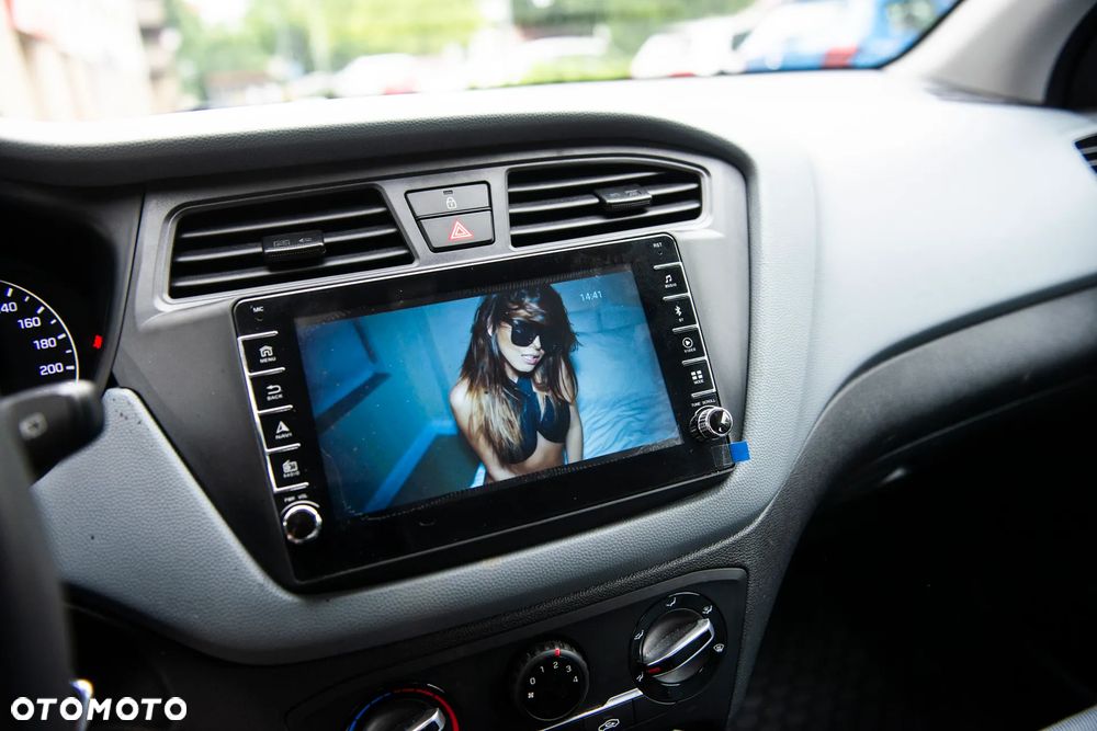 Hyundai i20 1.2 Select - 31
