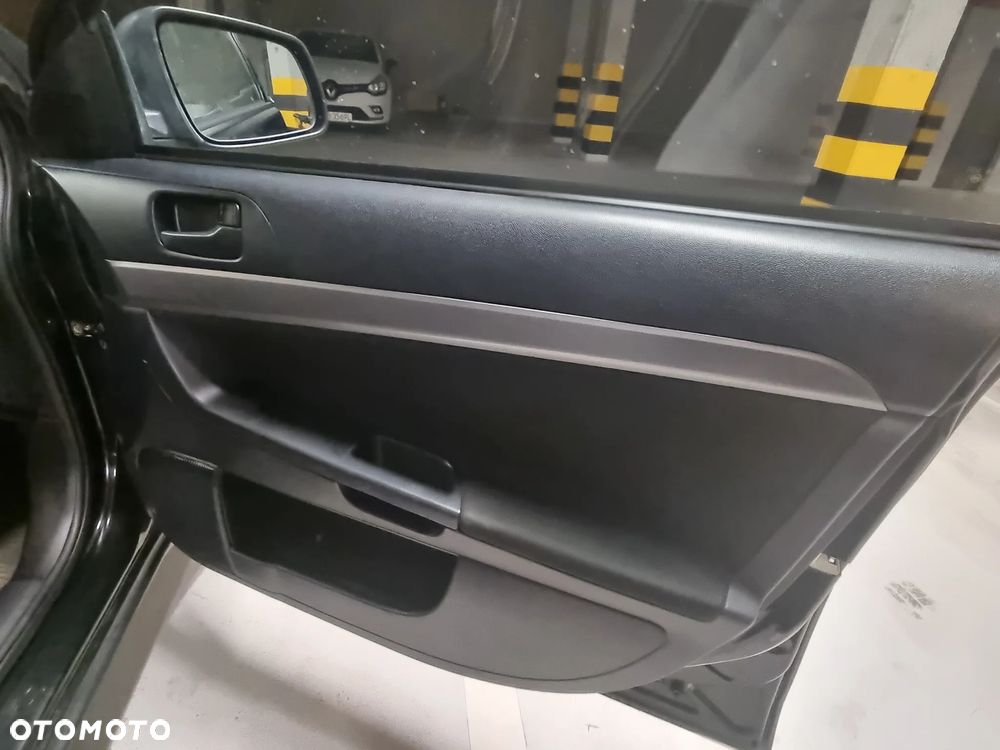 Mitsubishi Lancer 1.6 Inform - 15