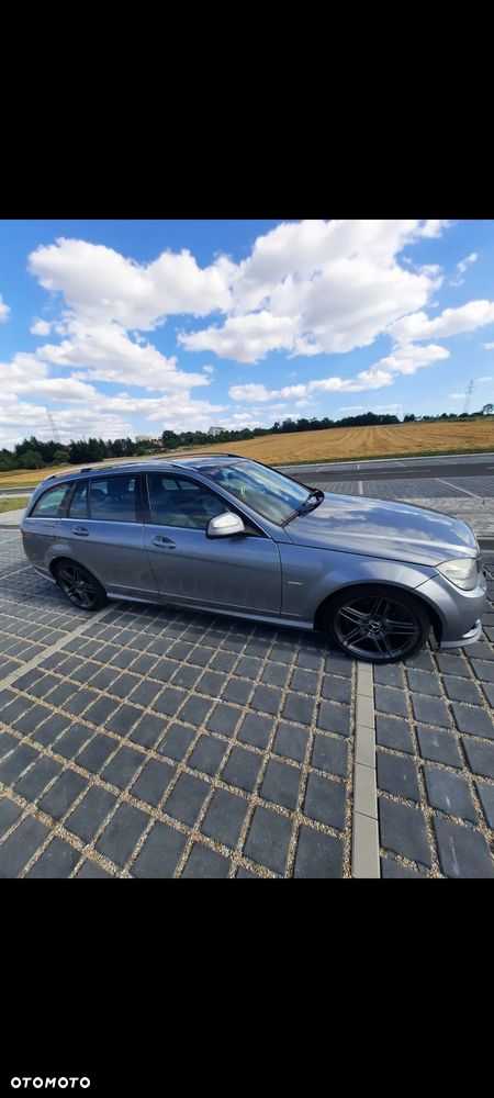 Mercedes-Benz Klasa C 220 CDI DPF Automatik Avantgarde - 36