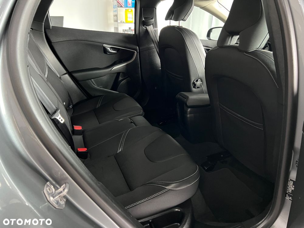 Volvo V40 - 30