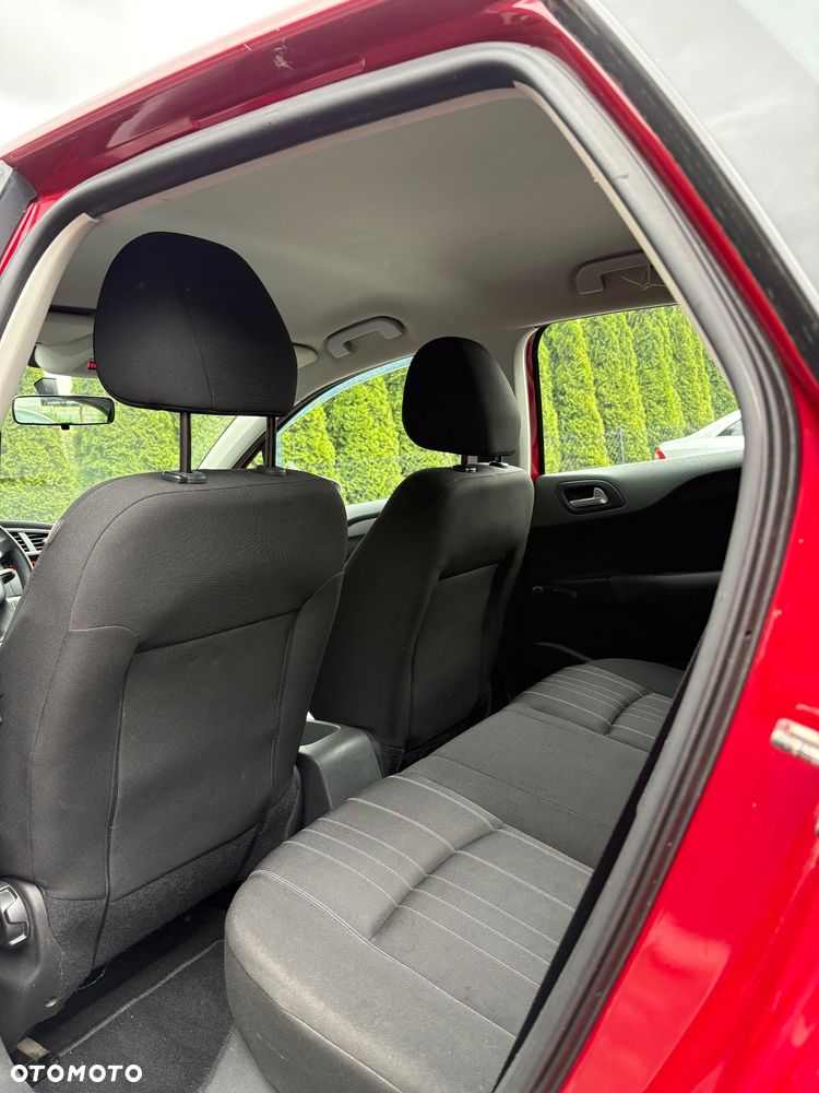 Citroën C4 1.4 16V Style - 8