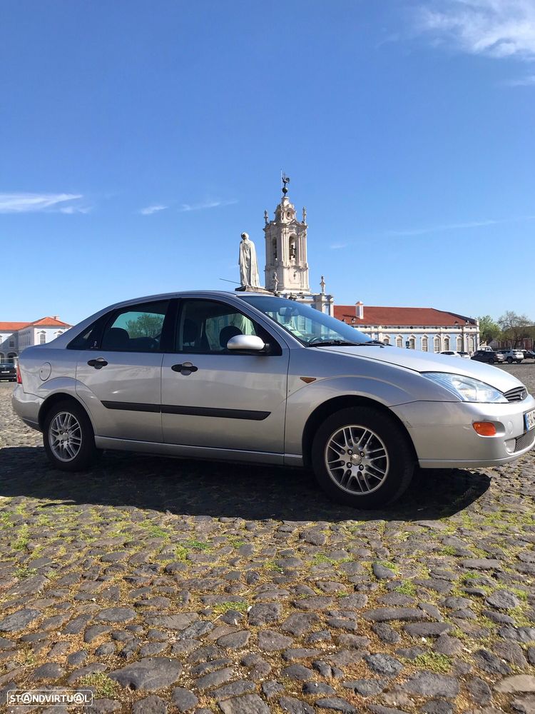 Ford Focus 1.8 TDCi Ghia - 4