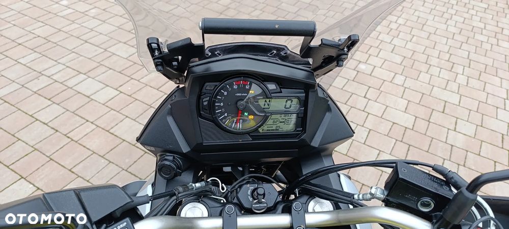 Suzuki V-STROM - 14