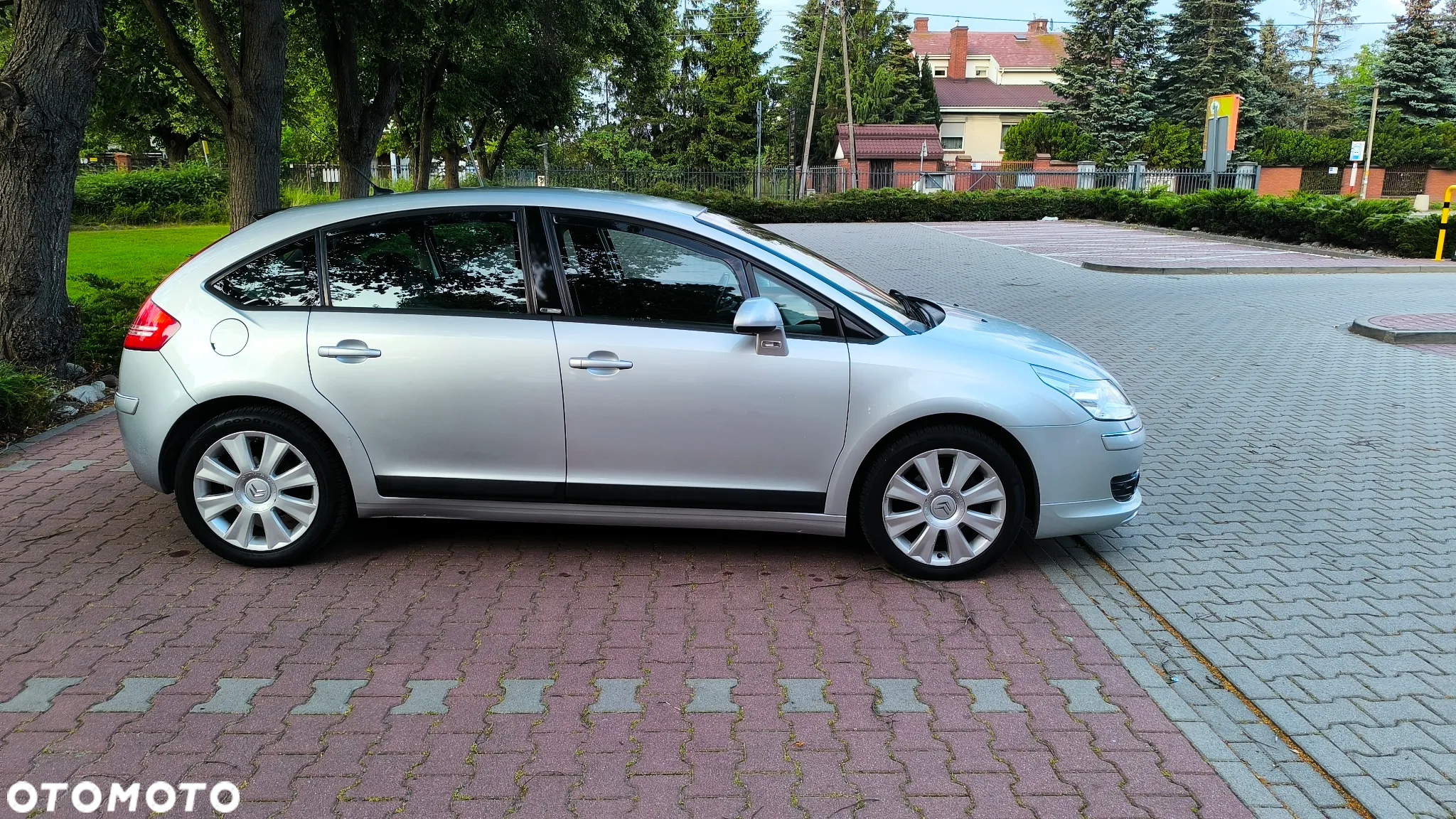 Citroën C4 2.0 16V Exclusive - 9
