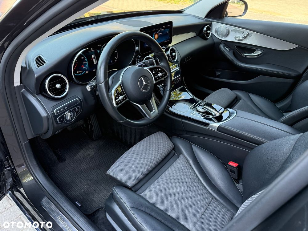 Mercedes-Benz Klasa C 220 d 4MATIC 9G-TRONIC - 15
