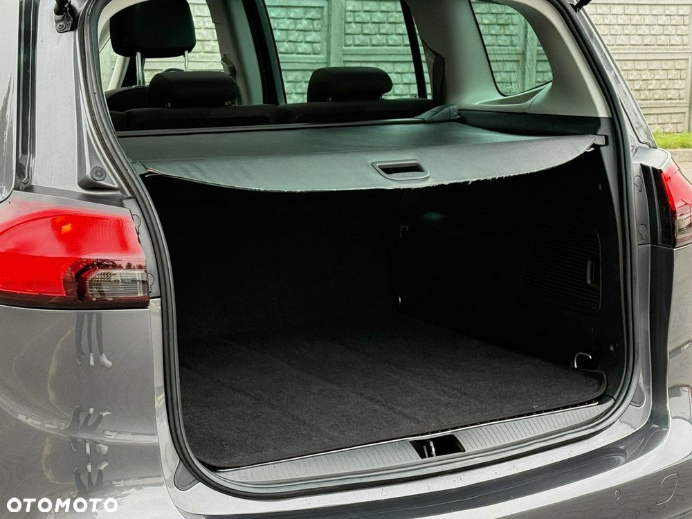Opel Zafira - 9