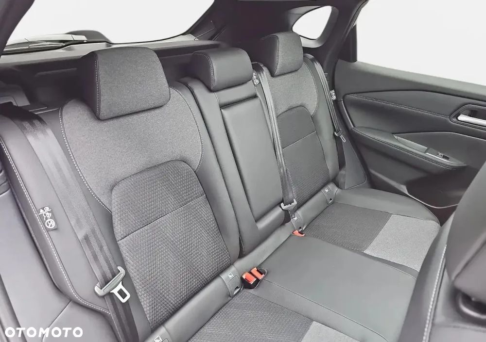 Nissan Qashqai 1.3 DIG-T mHEV N-Connecta Xtronic - 9