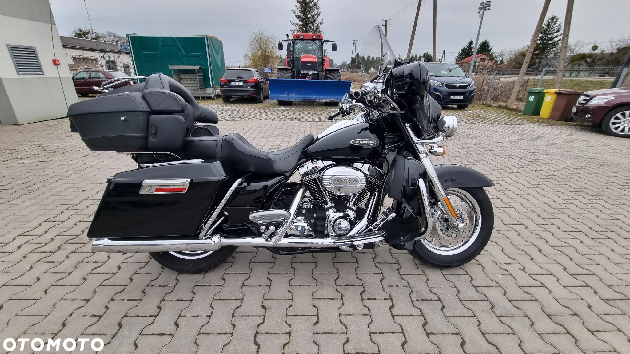 Harley-Davidson FLHTCU Ultra - 10
