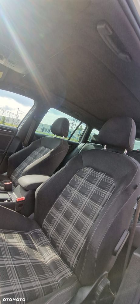 Volkswagen Golf 2.0 TDI BMT GTD - 8